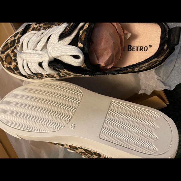 Womens leopard sneakers size 7 - Picture 4 of 4